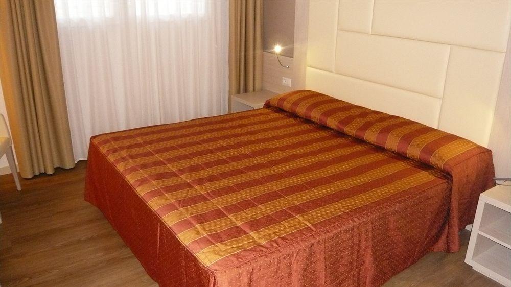 Hotel Alexander Mestre Eksteriør billede