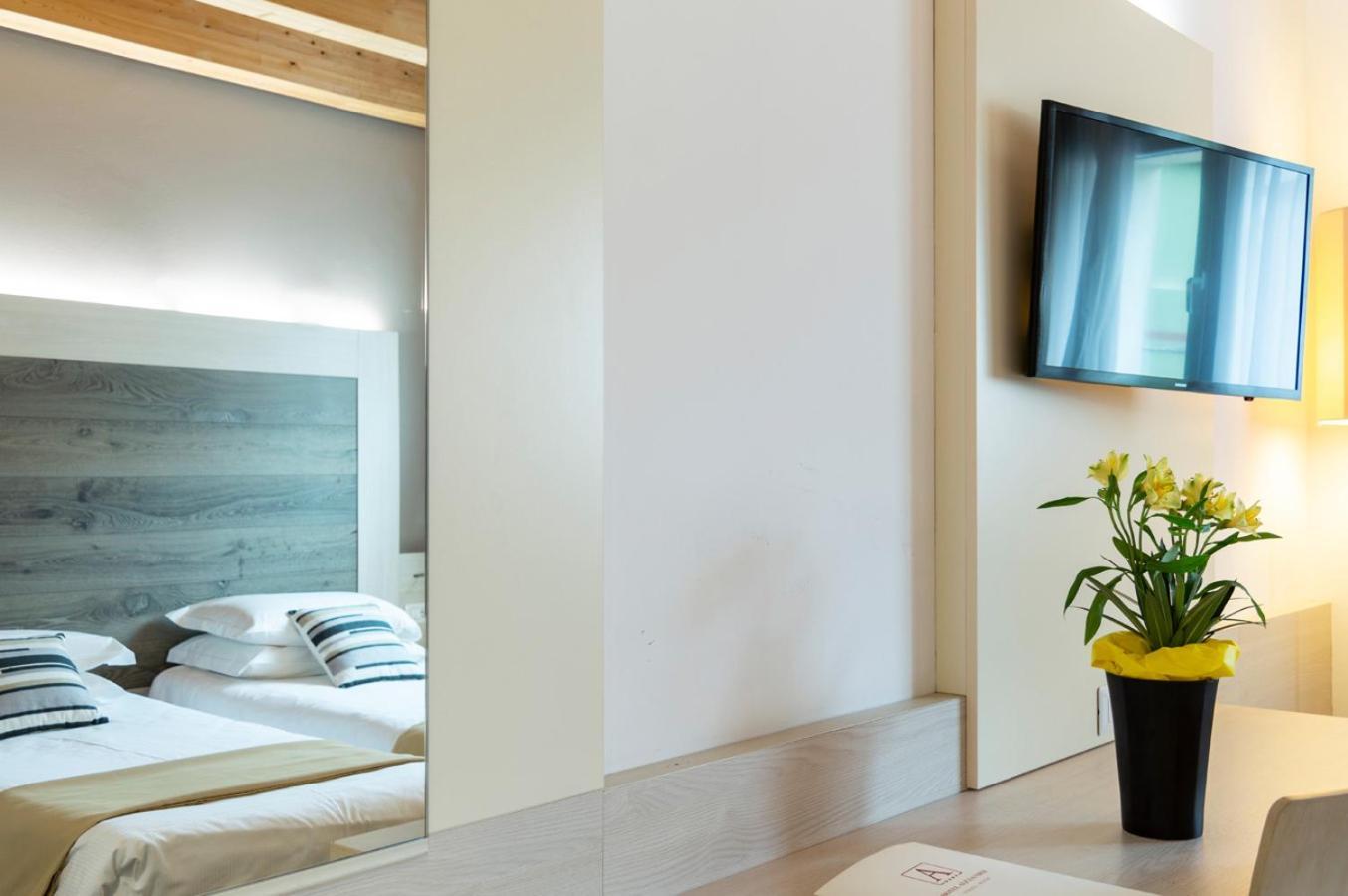Hotel Alexander Mestre Eksteriør billede