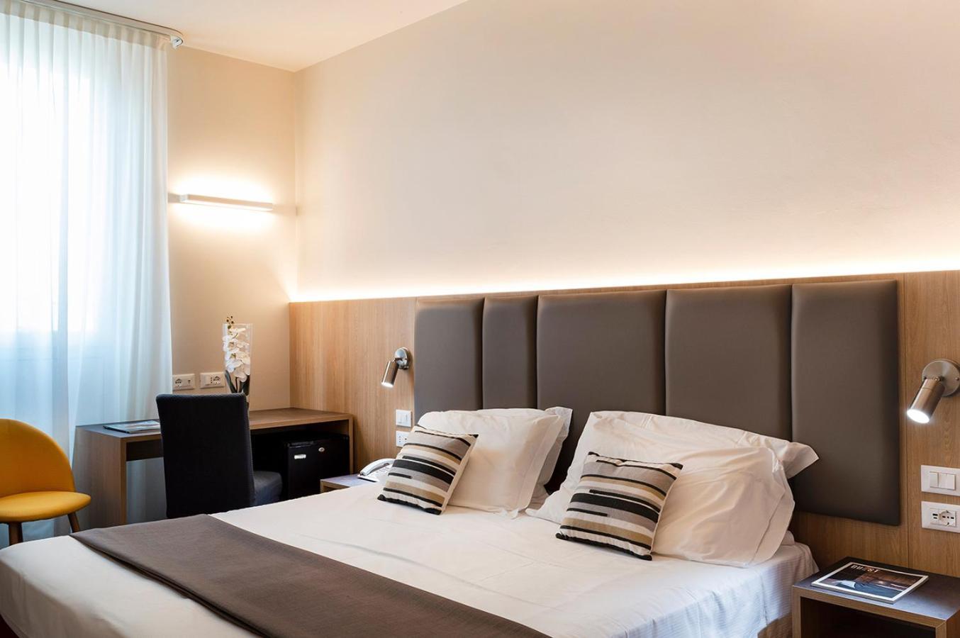 Hotel Alexander Mestre Eksteriør billede