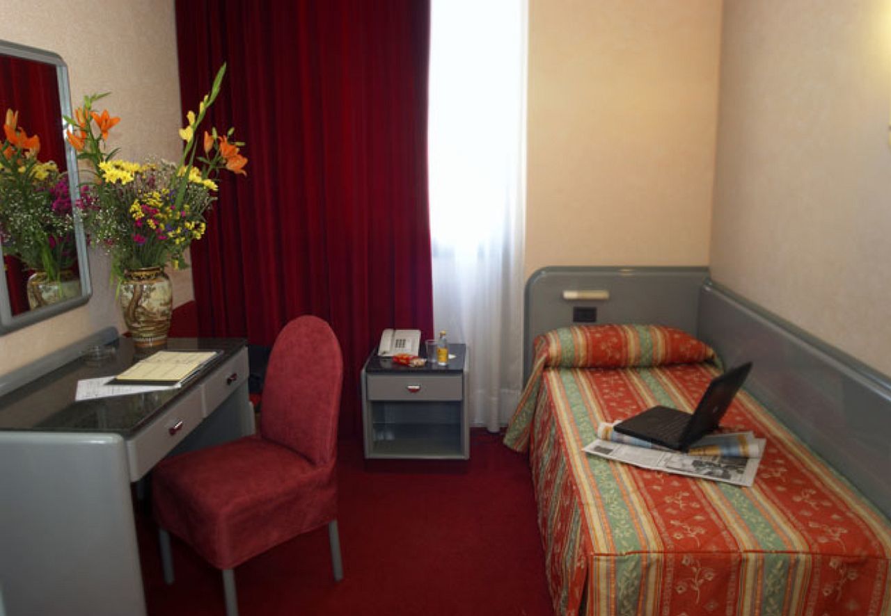 Hotel Alexander Mestre Eksteriør billede